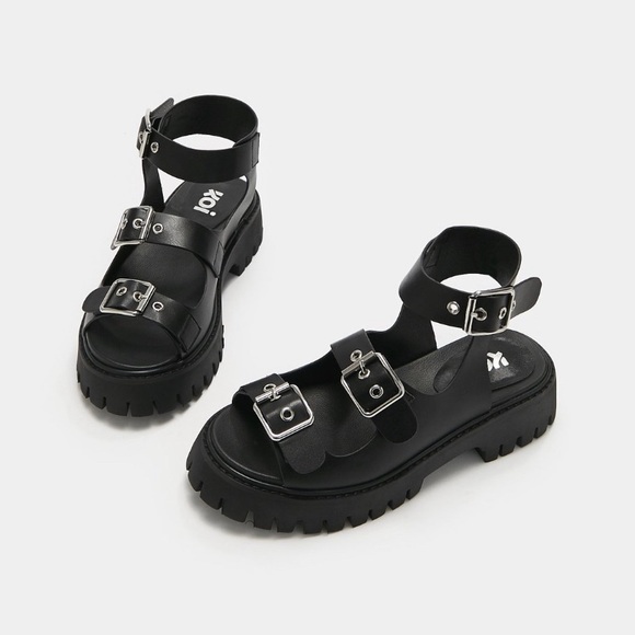 Koi Footwear Mens Size Gladiator Sandals - Picture 2 of 3